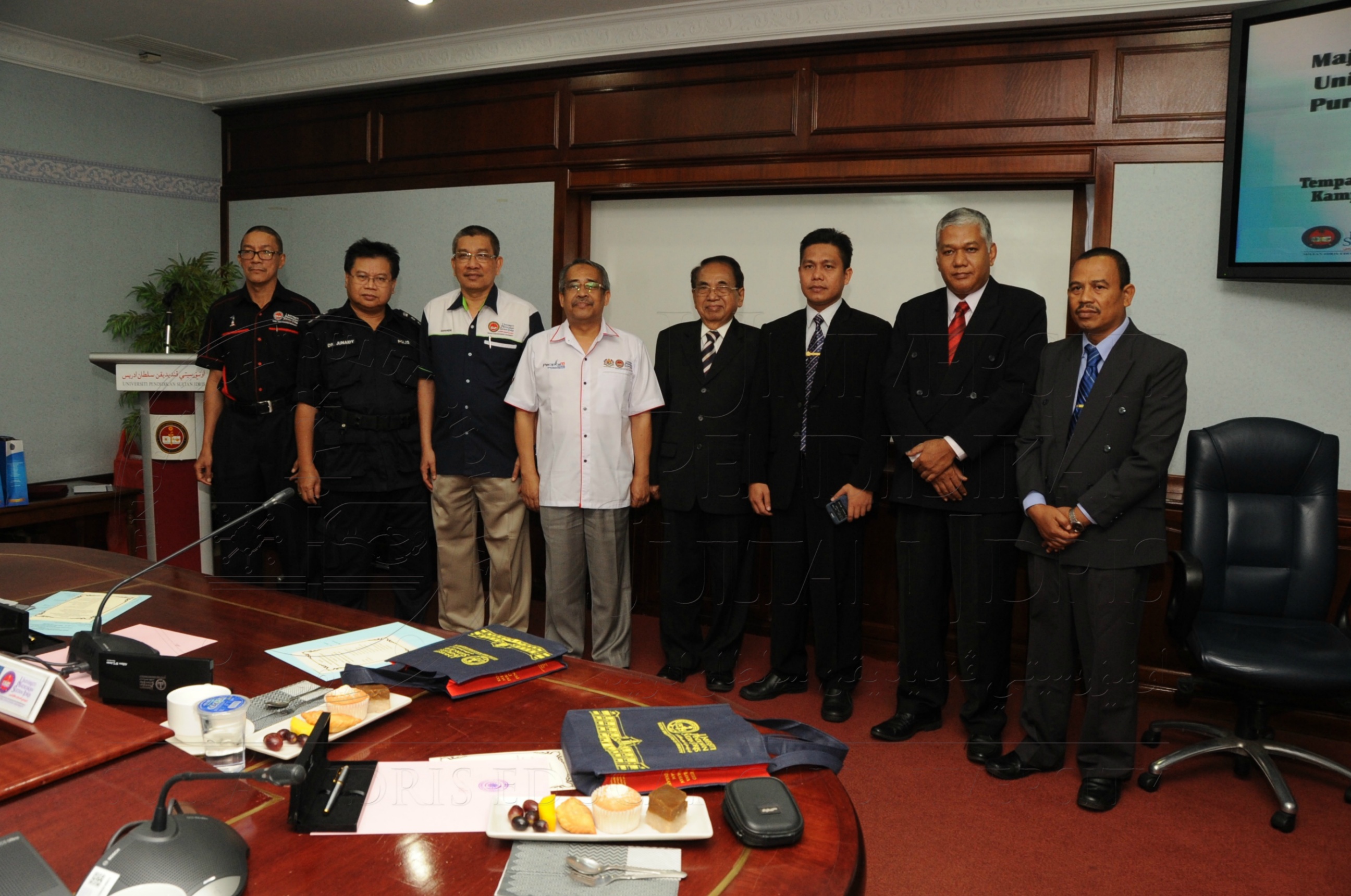 PRO16 6 Mou HAS 7991